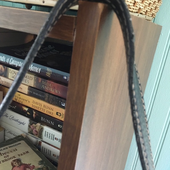 Elliott Lucca black leather hobo with gold hardware soft woven detail purse - Picture 5 of 10